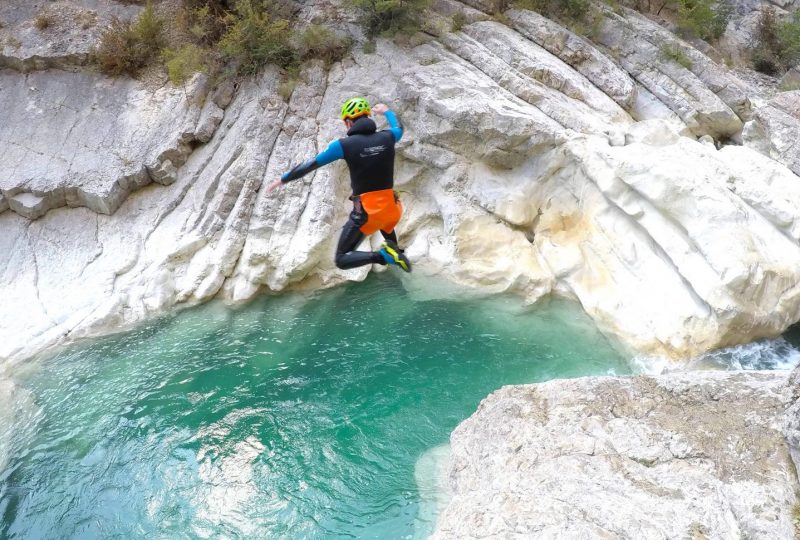 Canyoning avec la Base de Loisirs Drôme Aventure à Die - 0