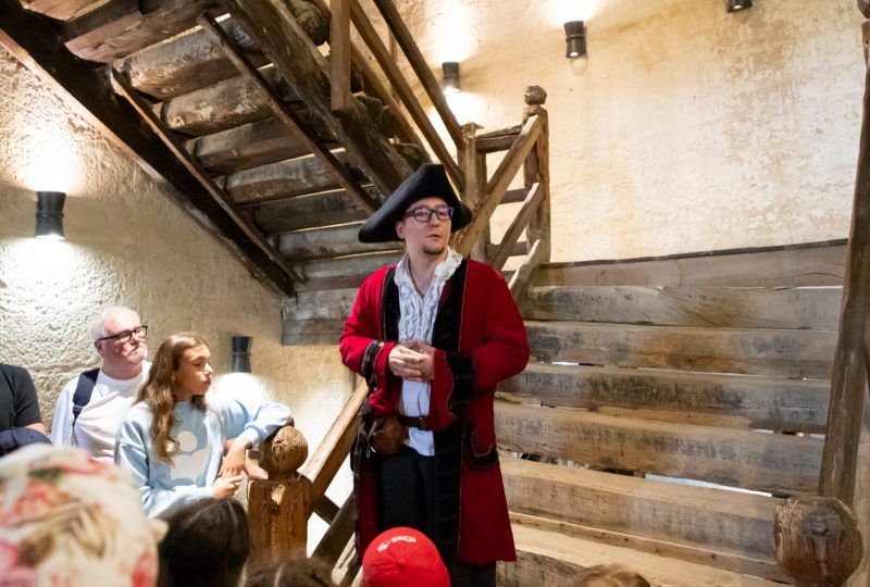 Journées Européennes du Patrimoine – Visite guidée de la Tour de Crest avec le Major Montrond à Crest - 1