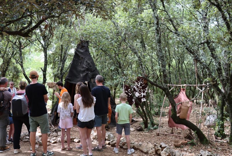Veranstaltung „Küche der Altsteinzeit“: Veranstaltungen zur Urgeschichte in der Grotte Chauvet 2 à Vallon-Pont-d'Arc - 1