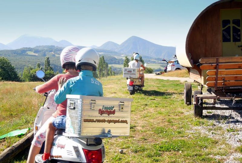 Scooter Nomad – Balades à scooter (électrique ou classique) et Mobylette à Roynac - 7