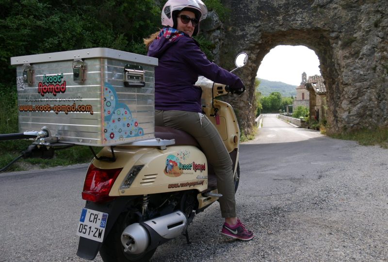 Scooter Nomad – Balades à scooter (électrique ou classique) et Mobylette à Roynac - 26