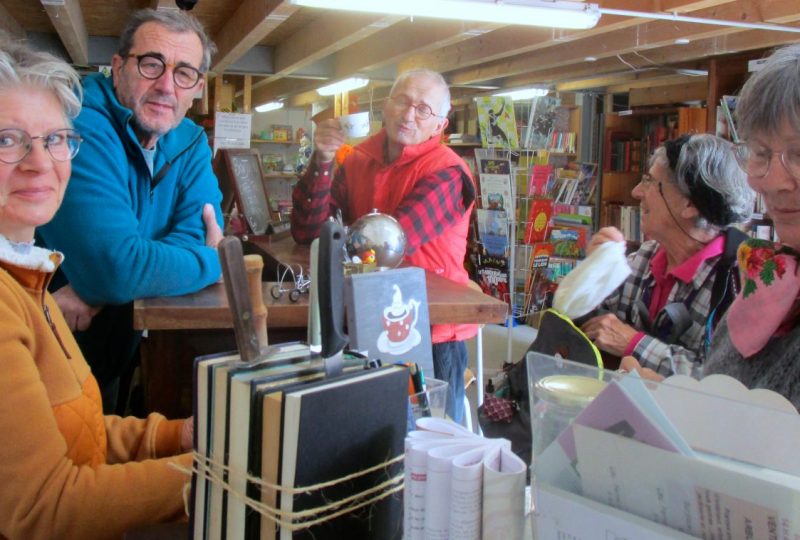 Vide-grenier brocante au Triporteur à Le Poët-Laval - 2