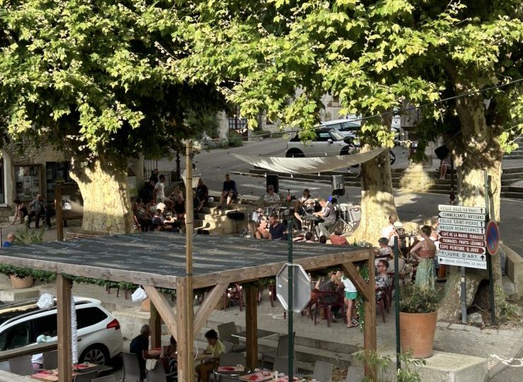 Bar Le Commerce à Dieulefit - 1