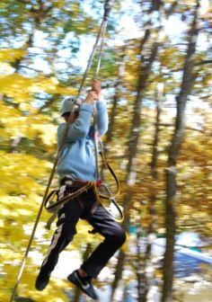 Tree climbing, archery and paintball – Acro Pôle Aventure à Comps - 5