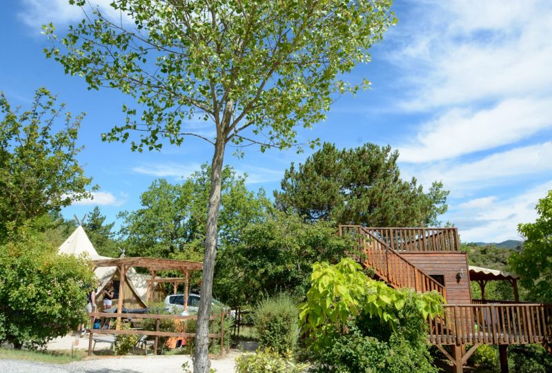Camping Yelloh Village les Bois du Chatelas à Bourdeaux - 4