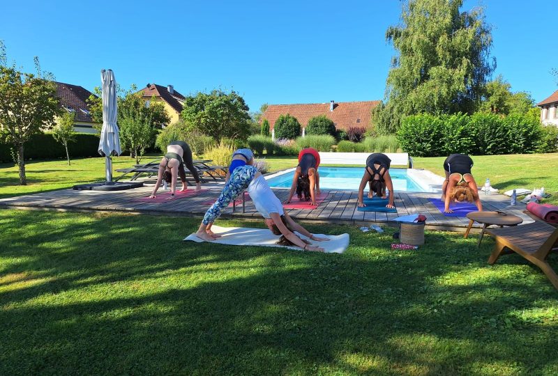 Cours de yoga en plein air à Dieulefit - 1