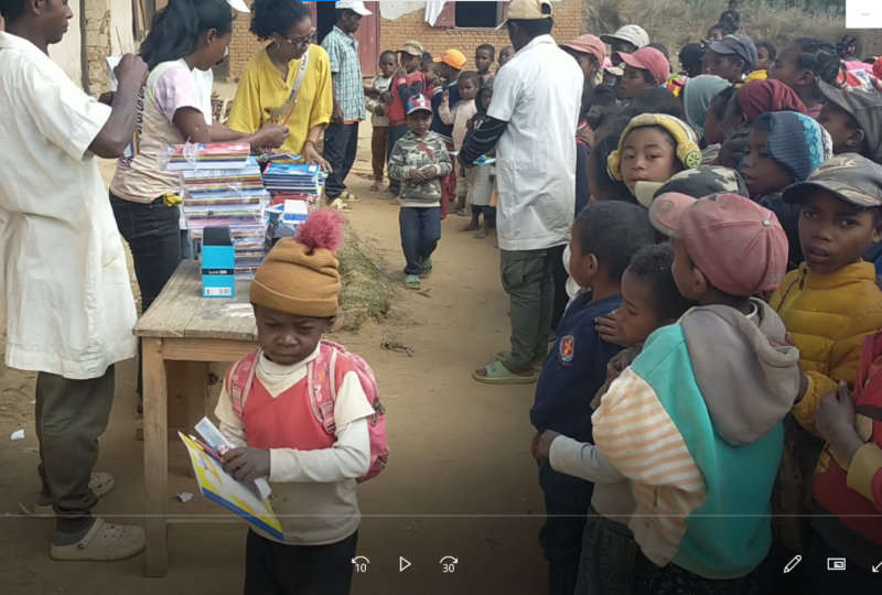 Les Amis de Jenny et Jessica à Dieulefit - 7