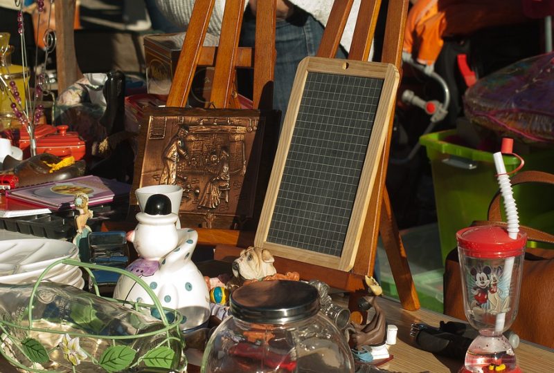 Brocante solidaire à Cléon-d'Andran - 0