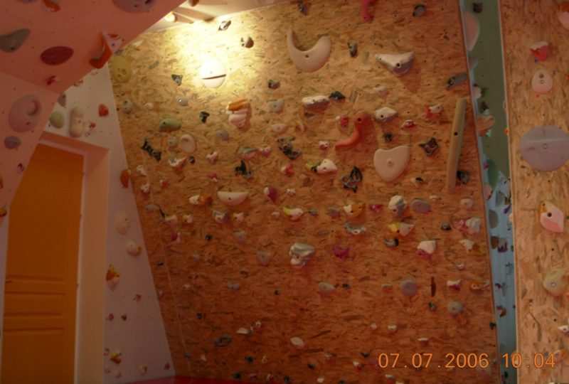Structure artificielle d’escalade – Club alpin français à Saoû - 3