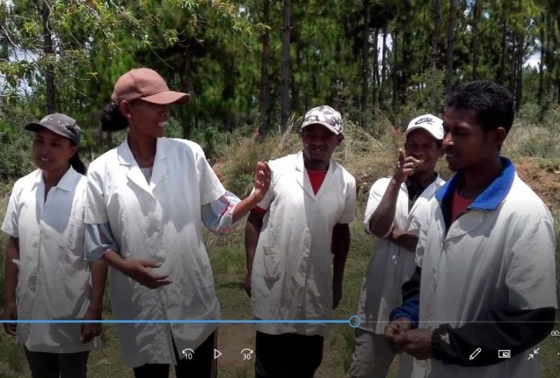 Les Amis de Jenny et Jessica à Dieulefit - 9