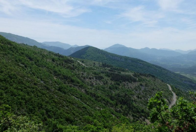 Le tour de Gourdon à Bézaudun-sur-Bîne - 0