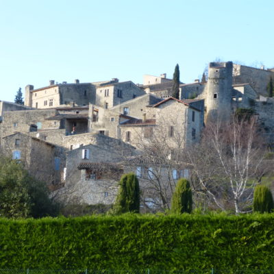 Village médiéval - perché - de Poët-Laval