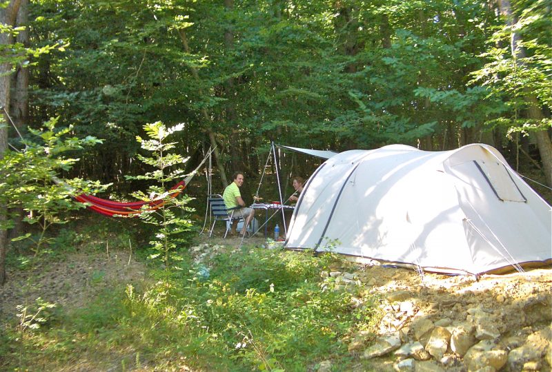 Camping L’Ermitage du Grand Bois à Le Poët-Célard - 6