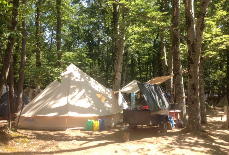 Camping L’Ermitage du Grand Bois à Le Poët-Célard - 5