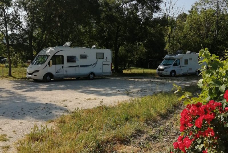 Aire d’accueil de camping cars à Roche-Saint-Secret-Béconne - 0
