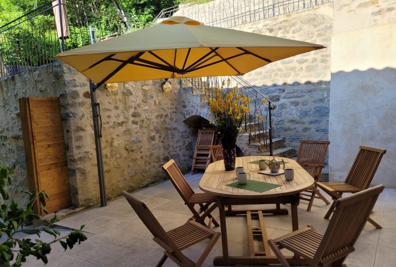 Gîte de la Viale à Bourdeaux - 48