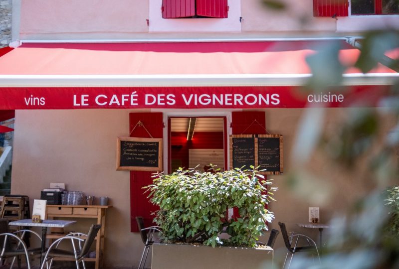 Le Café des Vignerons à Grignan - 0