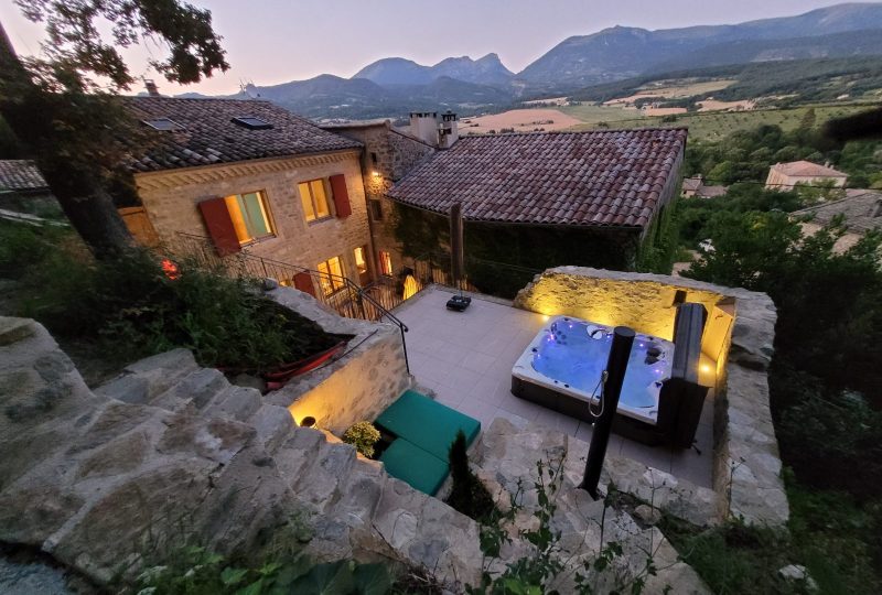 Gîte de la Viale à Bourdeaux - 0