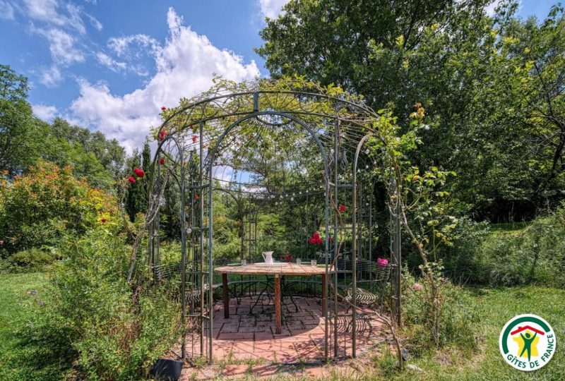 Les Cerisiers à La Bégude-de-Mazenc - 23