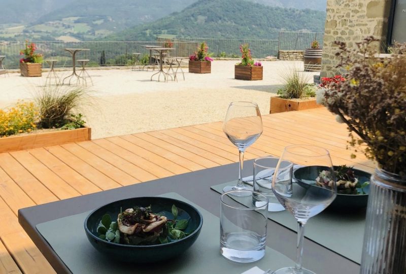 Le Restaurant  du Château à Le Poët-Célard - 0