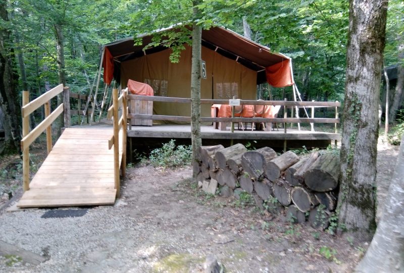 L&rsquo;Ermitage du Grand Bois – tentes safari insolites à Le Poët-Célard - 0