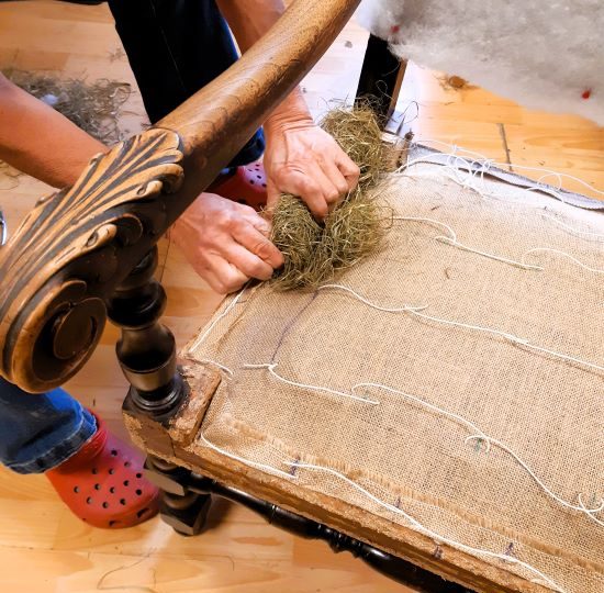 Stage de tapisserie : 3 jours pour redonner vie à vos sièges à Pont-de-Barret - 2